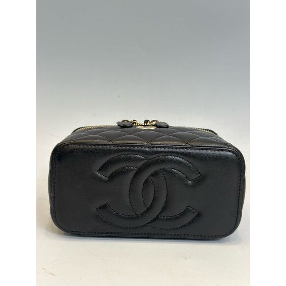 Chanel Women Pre-Loved Bag Very Good Condition - Picture 6 of 7